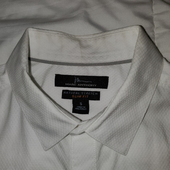 Marc Anthony button up short sleeve - Picture 4 of 4